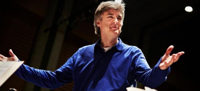 Seattle Symphony Orchestra: Thomas Dausgaard – Dvorak Untuxed